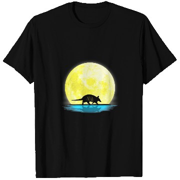Discover Armadillo Pet Full Moon Light T-Shirts