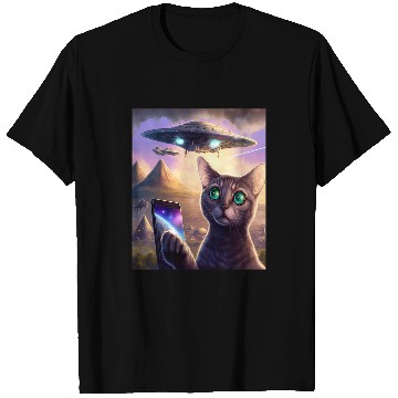 Discover Aliens UFO Funny Cat Selfie Galaxy Cat T-Shirts