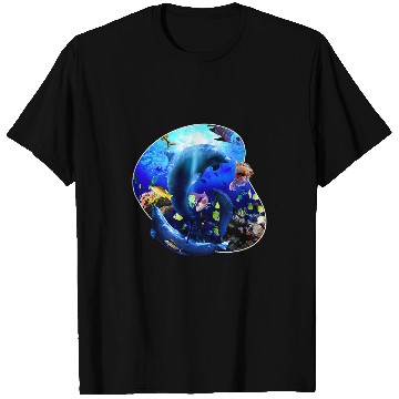 Discover Dolphin Pet Gift Underwater Ocean Dolphin Coral Fish T-Shirts