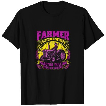 Discover Tractor Fun Funny Farmer Mom Grandma Tractor Pulling Legend Cool vintages T-Shirts
