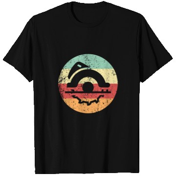 Discover Woodworker Job vintages Circular Saw Cool Retro 1970s Style Circle T-Shirts