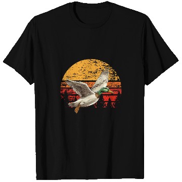 Discover Duck Hunting Retro Sunset Flying Mallards Duck Hunter T-Shirts