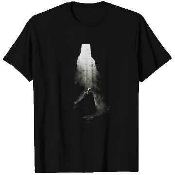 Discover Batman Begins Distressed The Cave Bat Vignette Poster T-Shirts