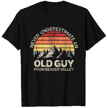 Discover Retro vintages Never underestimate an old Guy Beaver Valley T-Shirts