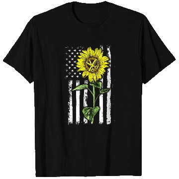 Discover American Flag Art Sunflower Hairstylist s Plus Size T-Shirts
