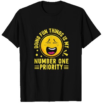 Discover Fun Things Friends Weekends Spring Break Summer Camping T-Shirts