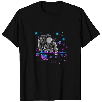 Discover Astronomy Galaxy Billiard Player Astronaut Pool Player Star T-Shirts