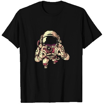 Discover Vaporwave Aesthetic Astronaut T-Shirts