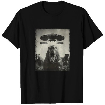 Discover capybaras Capibara UFO Alien Extraterrestrial Selfie T-Shirts