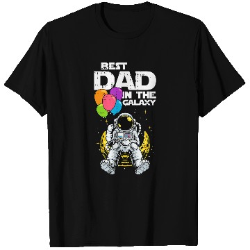 Discover bestss Dad In The Galaxy Fathers day Cool Astronaut Space Dad T-Shirts
