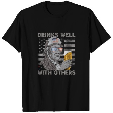 Discover 4th of July Hamilton Drunk Beer Drinks Well With Others Men T-Shirts
