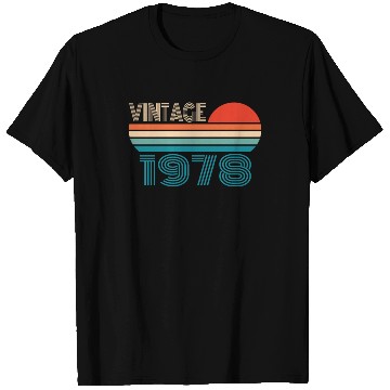 Discover 1978 Vintage born in Retro age Birthday gift idea T Shirts