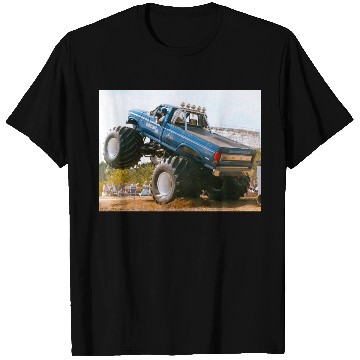 Discover BIGFOOT 4 Sled Pull T Shirts