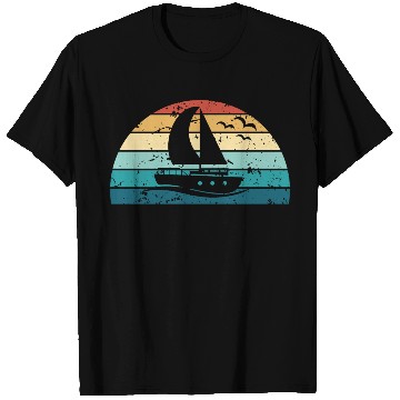 Discover Retro Boating Sunset Vintage boat Sunrise T Shirts