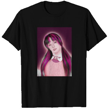 Discover Yeji Itzy Draculaura Monster High T Shirts