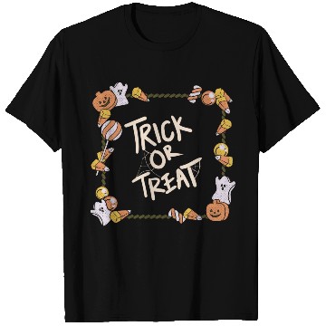 Discover Halloween : trick or treat. T Shirts