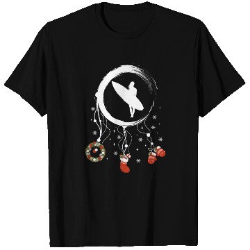 Discover Winter dreamcatcher Christmas Surfer girl T Shirts