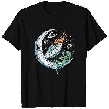 Discover Alien lounging on moon coffee T Shirts