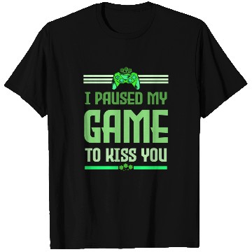 Discover I Paused My Game To Kiss You Irish Retro Gamer T Shirts