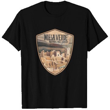 Discover mesa verde national park T Shirts