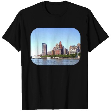 Discover Manhattan NY - Manhattan Skyline on a Clear Day T Shirts