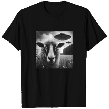 Discover Sheep ram2, lamb Funny Graphic Selfie with UFOs We T Shirts