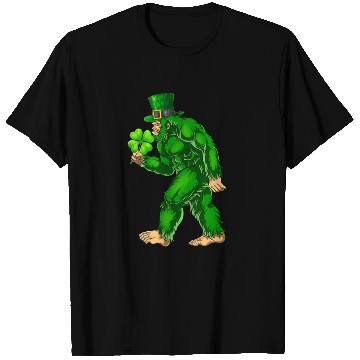 Discover Vintage St Patricks Day Bigfoot Sasquatch Irish T Shirts