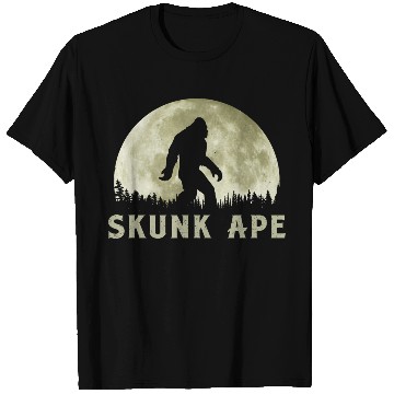 Discover Skunk Ape Bigfoot Moon Silhouette Retro Believe T Shirts