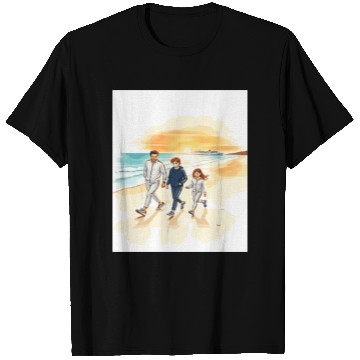 Discover family walking along the beach. T Shirts