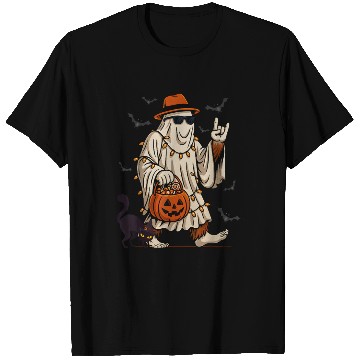 Discover Funny Bigfoot Ghost Halloween Costume Sasquatch T Shirts