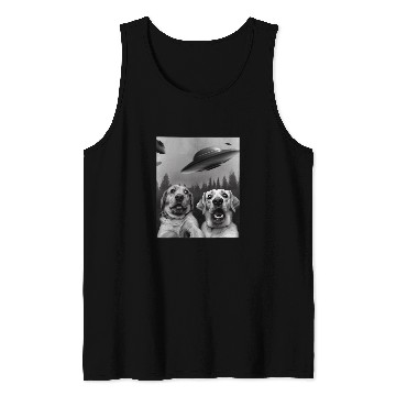 Discover Labrador Selfie Funny Two ScaredyDogs and UFOs in Forest Tank Tops