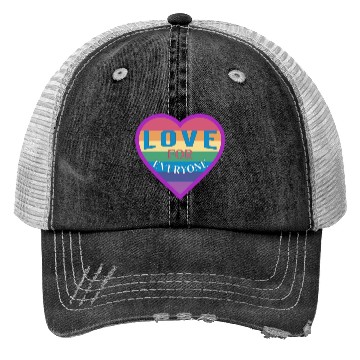 Discover Heart rainbow unisex love for everyone Trucker Hats