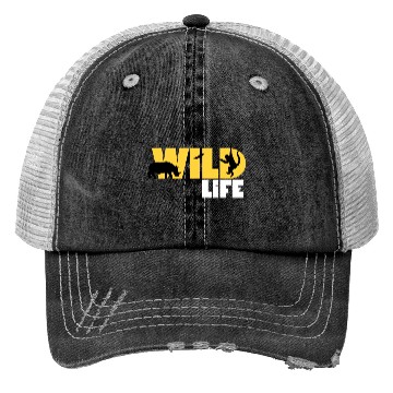 Discover wild life Trucker Hats