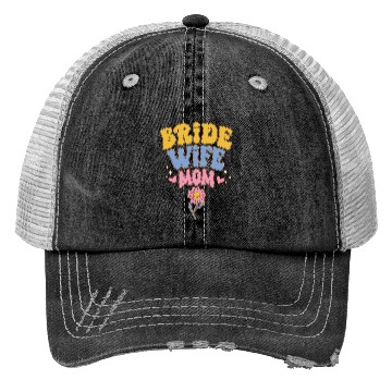 Discover Retro Mothers Day Wife Mom Bride Groovy Trucker Hats