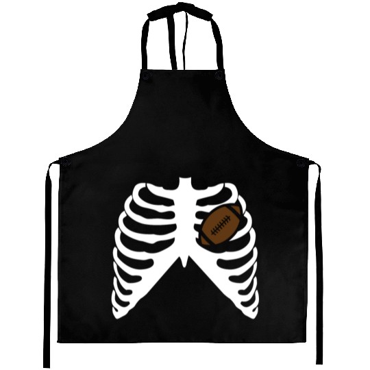 MY HEART BEATS FOR FOOTBALL - I LOVE FOOTBALL! Aprons