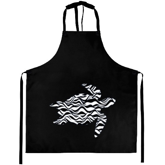 Ocean Sea Turtle, Beautiful white Foamed Waves of Aprons