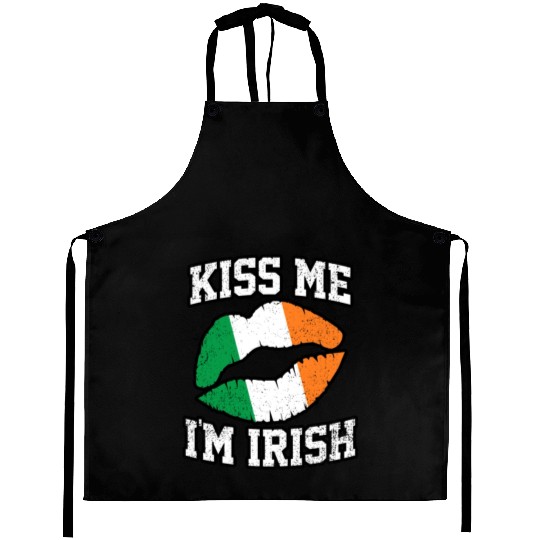 KISS ME IM IRISH ST PATRICKS DAY Aprons