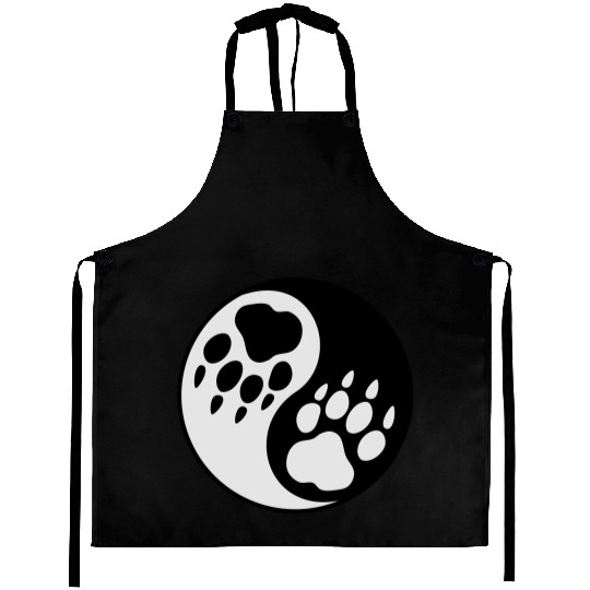 wolf paw ying yang Aprons