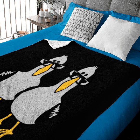2 seagull friends team Baby Blankets
