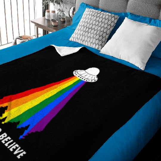 I Want to Believe (In Love) Baby Blankets