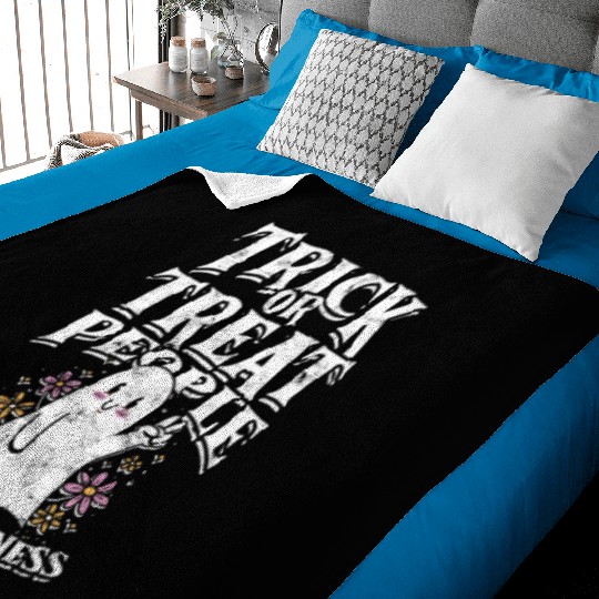 Trick or treat people with kindness - cute ghost Baby Blankets