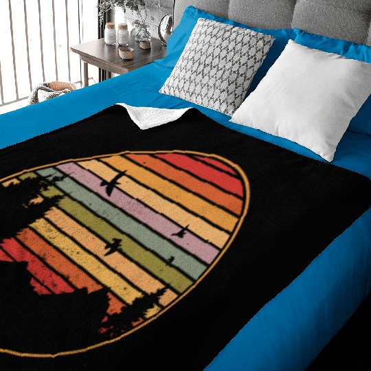 RETRO FOREST WITH BIRDS IN THE SUNSET Baby Blankets