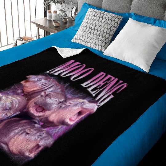 I Love Moo Deng Bootleg I love you Bouncy Pig Baby Blankets