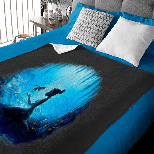 Womens Disney The Princess And The Frog Tiana And Naveen Portraitt V-Neck Baby Blankets