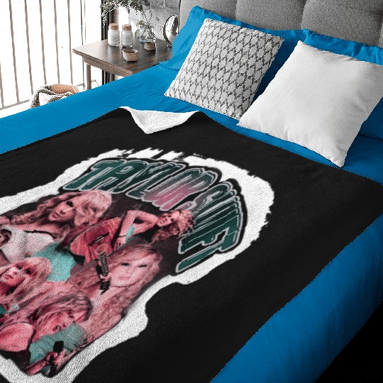 Discover Eujso Taylor T-Shirt Baby Blankets