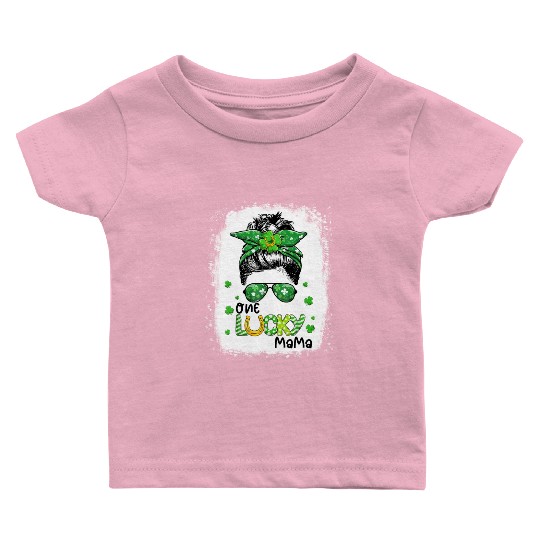 One Lucky Mama St Patric Day Mom Mother Shamrock Baby T Shirts