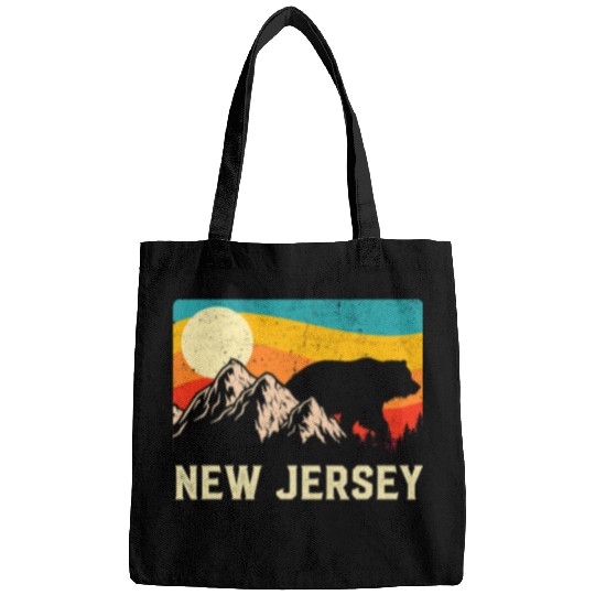 Funny Bear New Jersey Nature Wild Bear Retro Sunset Hiking Cute Bears Bags