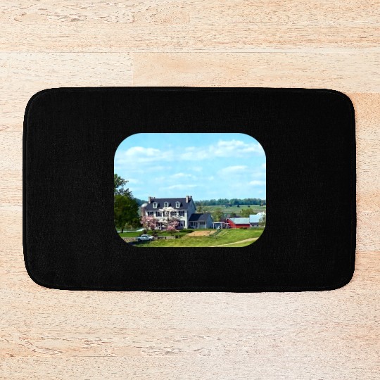 Lancaster PA - Family Farm In Spring Bath Mats