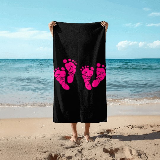 Twin Baby Feet - Pregnancy - Maternity - Mom to be Beach Towels