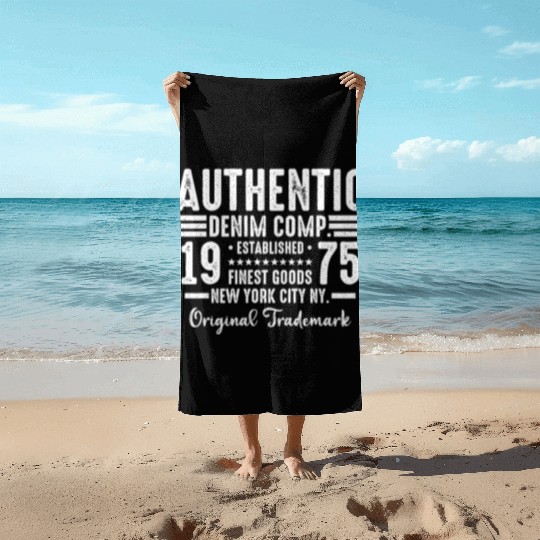 New York City Born In 1975 Vintage Birthday Beach Towels